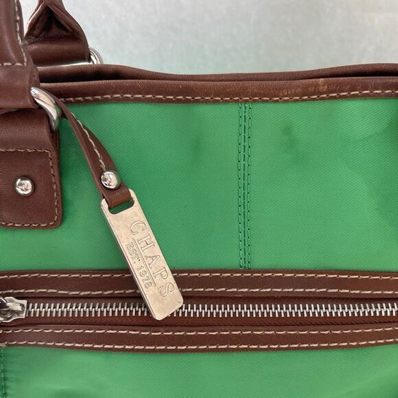 Chaps Kelly Green Nylon Shoulder Bag - Picture 2 of 14